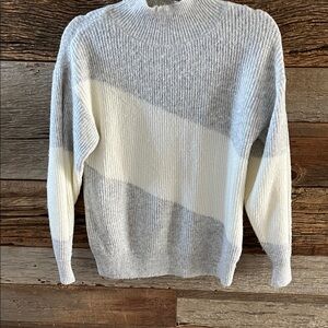 Nine West Light Gray Sweater